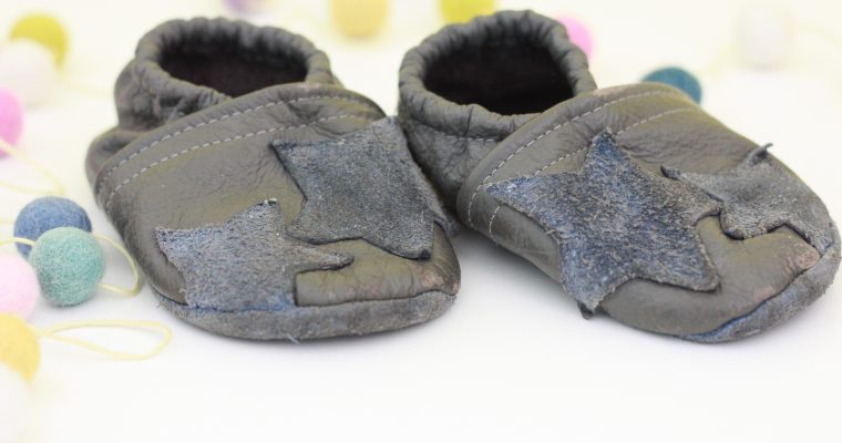 Wann braucht dein Kind das erste Paar Schuhe?